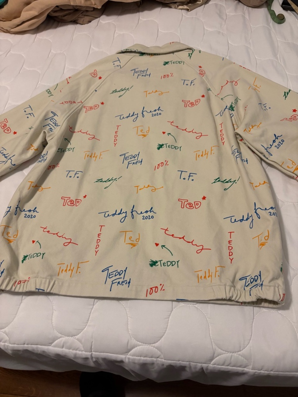 Teddy Fresh Script Jacket - Cream with Multicolor Signatures XL- NEW/NEVER WORN - Picture 5 of 10